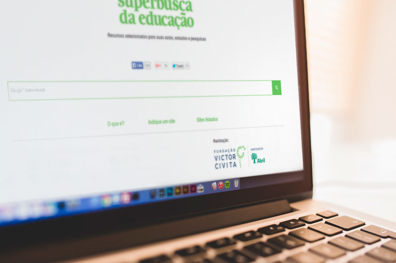 Serviço de pesquisa específico sobre Educação.